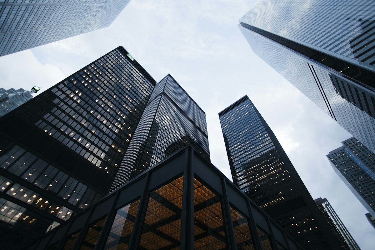 New York Commercial Architecture — Manhattan Midtown Skyscraper Axis & Commercial Core